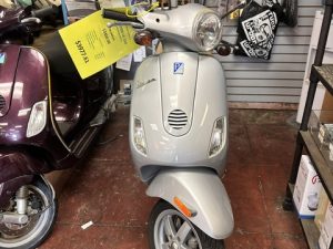 Vespa LX150 2006 Great shape.